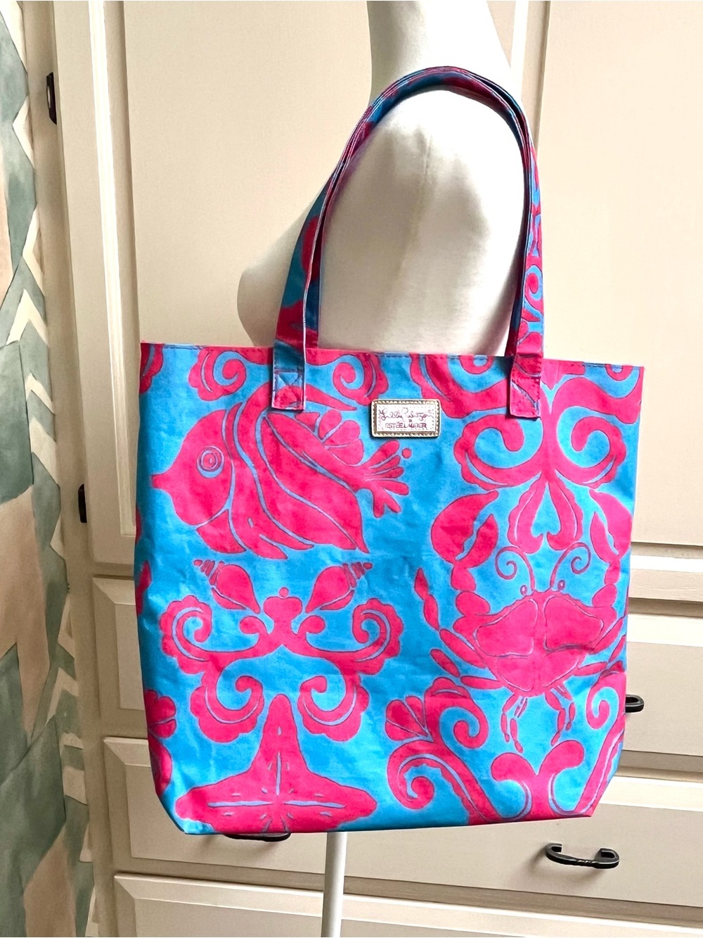 Lilly Pulitzer For Estée Lauder Turquoise & Hot Pink Sea Motif Tote - Picture 3 of 4